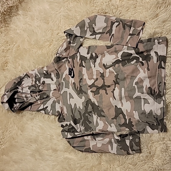 Nike, Girl's long sleeve shirt with hood, Size 3 - Picture 1 of 7